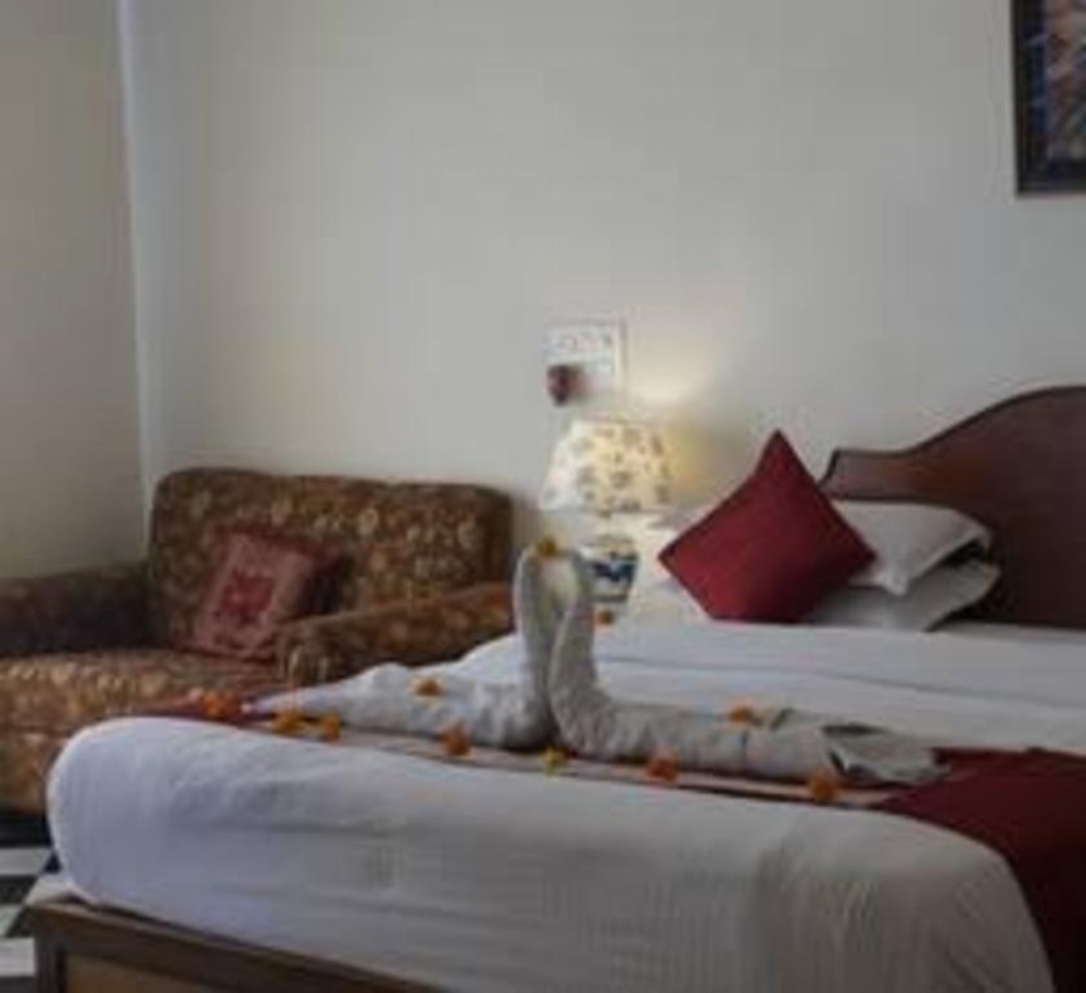 Hotel Surya Vilas Palace